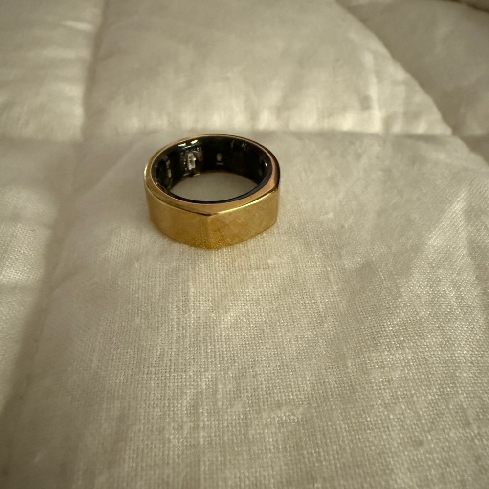 Oura Ring Gen 3 size 7 Gold